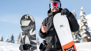 Top 10 Snowboarding Destinations Around the World