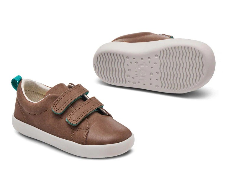 Stride Rite Soft Motion Artie Sneaker 1